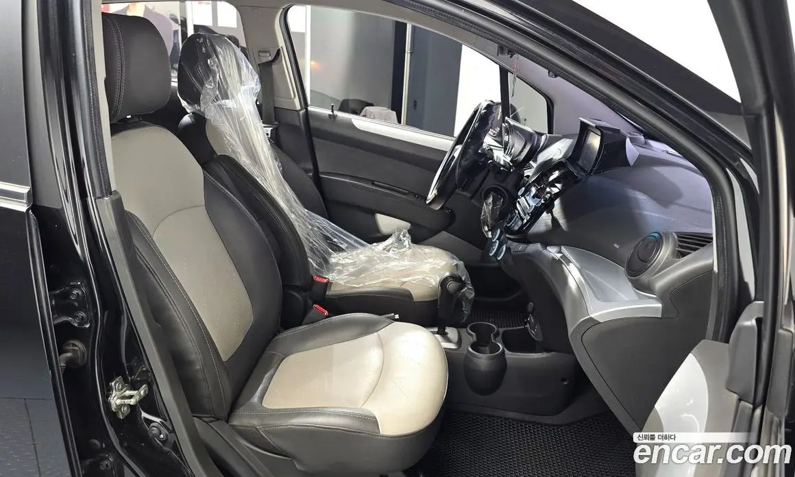 Chevrolet Spark 2014 1.0 автомат (гидро), фото 16