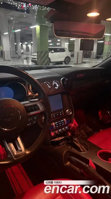 Ford Mustang 2019 2.3 автомат (гидро), фото 8