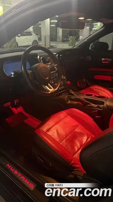 Ford Mustang 2019 2.3 автомат (гидро), фото 10