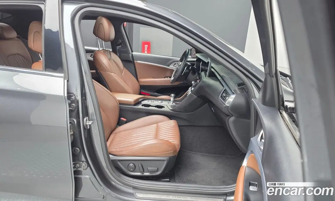 Genesis G70 2020 2.0 автомат (гидро), фото 17