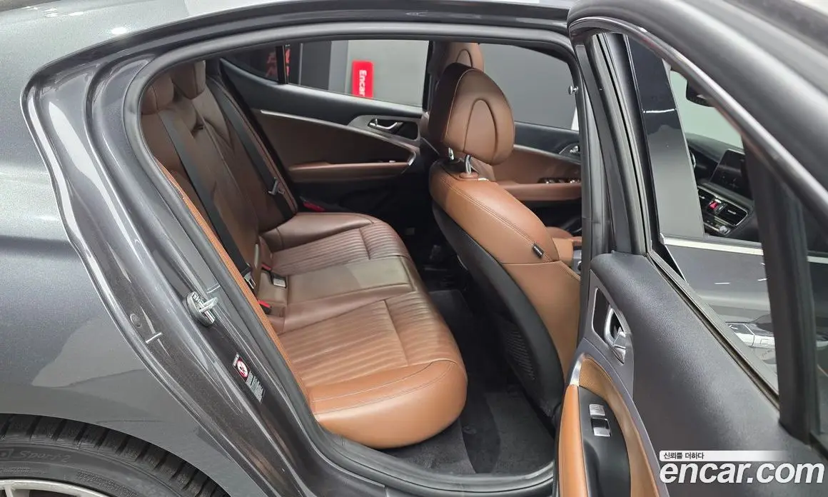 Genesis G70 2020 2.0 автомат (гидро), фото 18