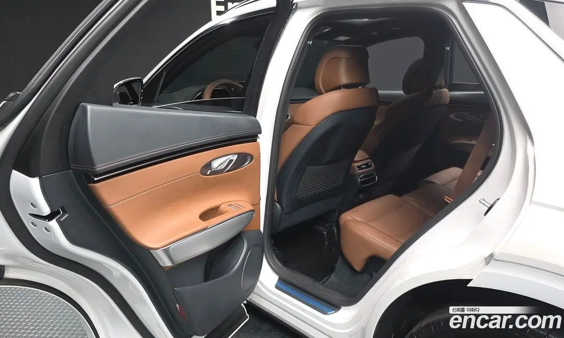 Genesis GV70 2021 2.5 автомат (гидро), фото 16