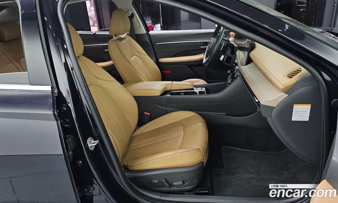 Hyundai Sonata 2023 2.0 автомат (гидро), фото 16