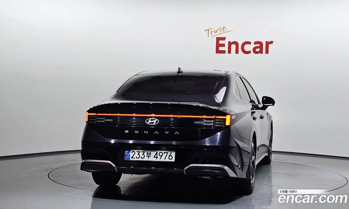 Hyundai Sonata 2023 2.0 автомат (гидро), фото 4