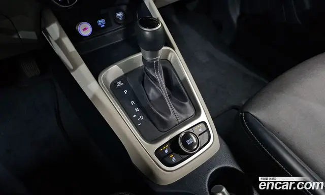 Hyundai Venue 2020 1.6 автомат (гидро), миниатюра 12
