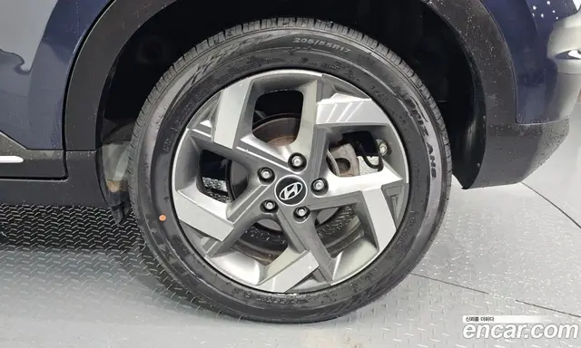 Hyundai Venue 2020 1.6 автомат (гидро), миниатюра 7