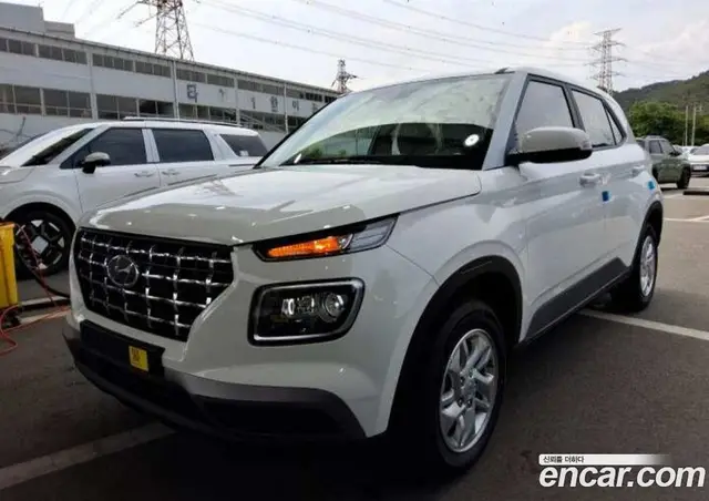 Hyundai Venue 2026 1.6 автомат (гидро), миниатюра 2