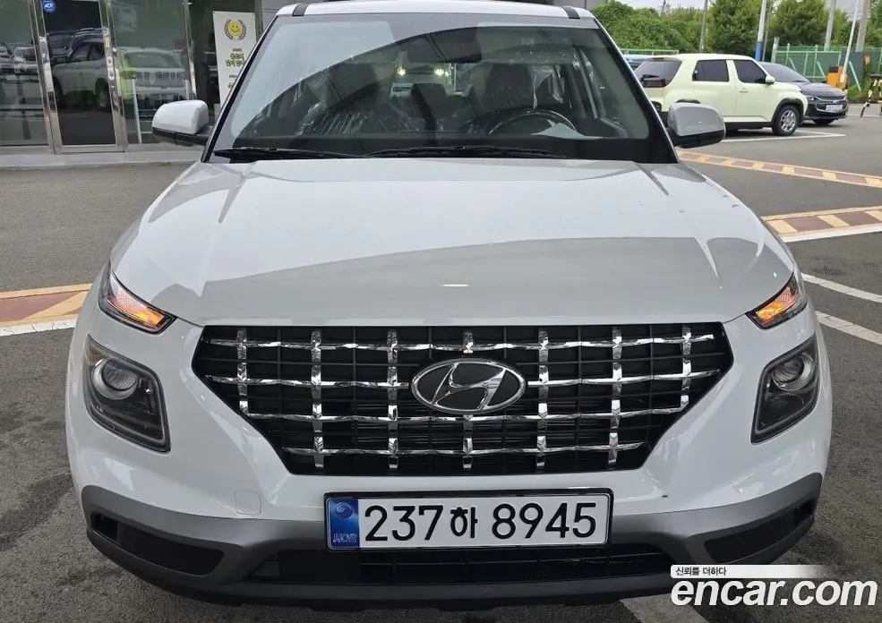 Hyundai Venue 2026 1.6 автомат (гидро), фото 13