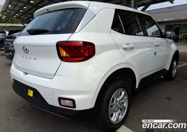 Hyundai Venue 2026 1.6 автомат (гидро), миниатюра 6