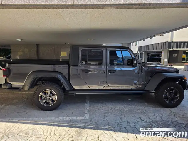 Jeep Gladiator 2020 3.6 автомат (гидро), миниатюра 4