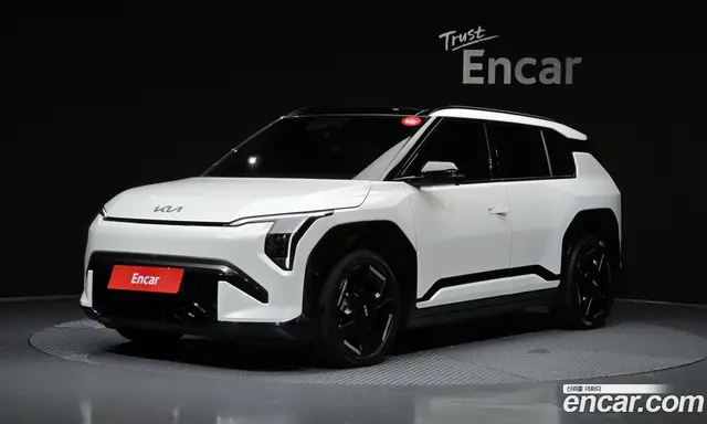 Kia EV3, 2024, 30 183 км