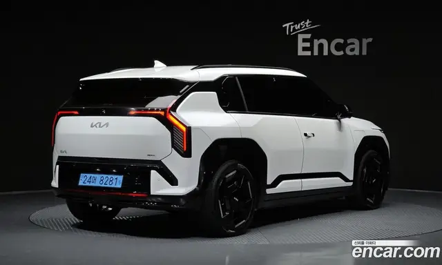 Kia EV3 2024 0.2 автомат (гидро), миниатюра 2
