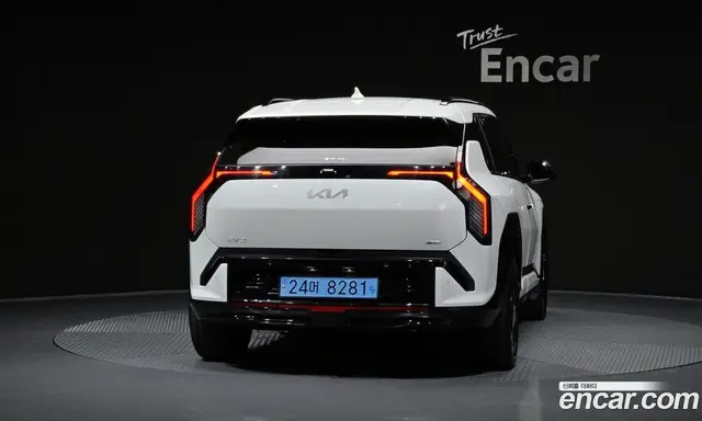 Kia EV3 2024 0.2 автомат (гидро), миниатюра 4