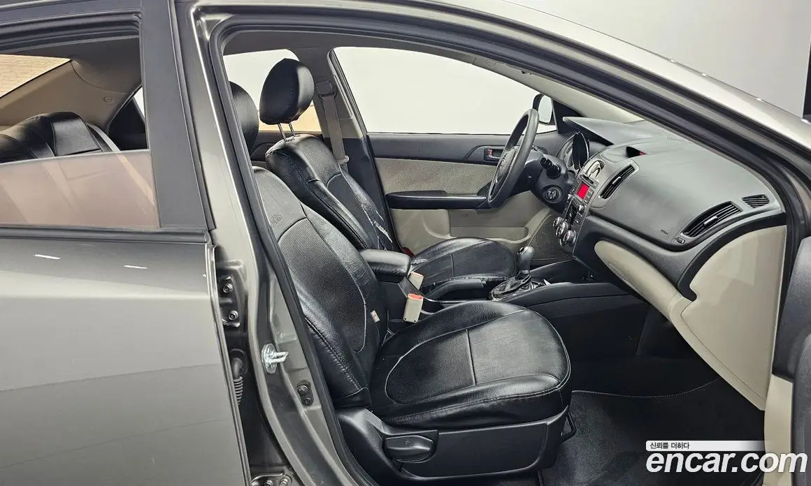 Kia Porte 2011 1.6 автомат (гидро), фото 11