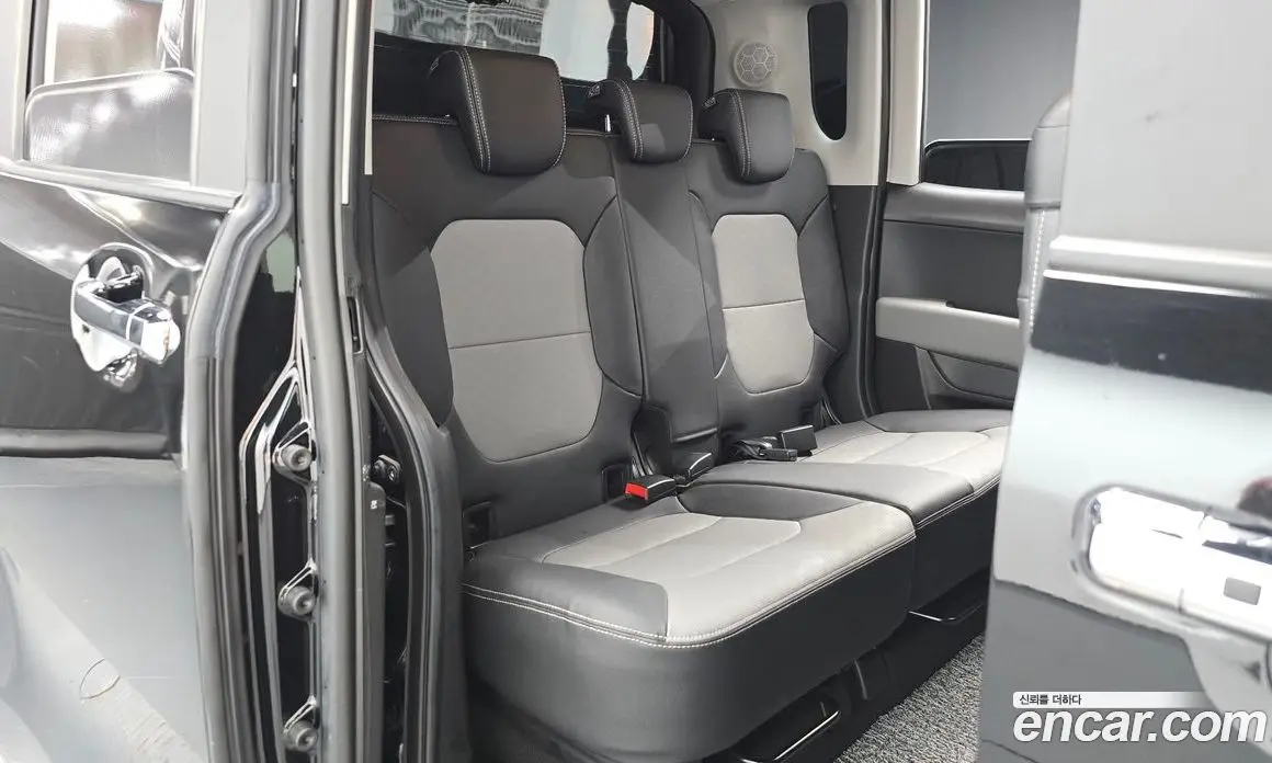 Kia Ray 2022 1.0 автомат (гидро), фото 17