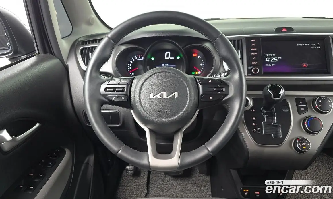 Kia Ray 2022 1.0 автомат (гидро), фото 18