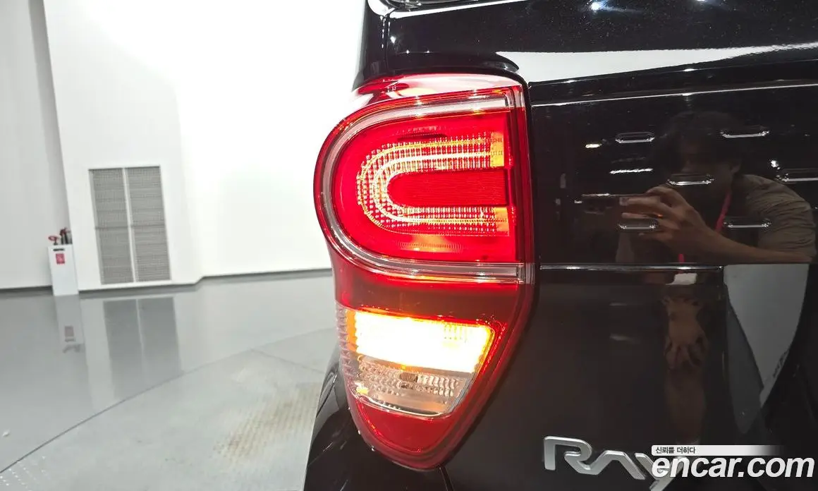 Kia Ray 2022 1.0 автомат (гидро), фото 8