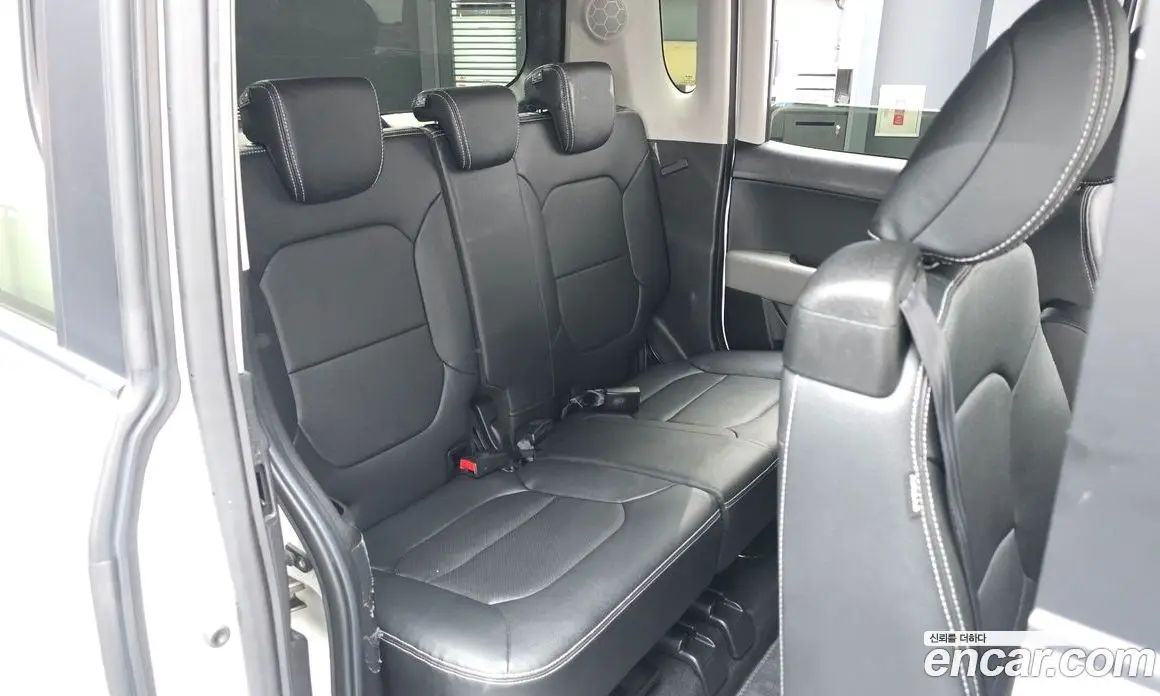 Kia Ray 2023 1.0 автомат (гидро), фото 18