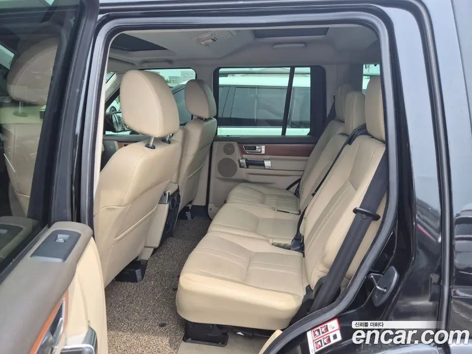Land Rover Discovery 2013 3.0 автомат (гидро), фото 5
