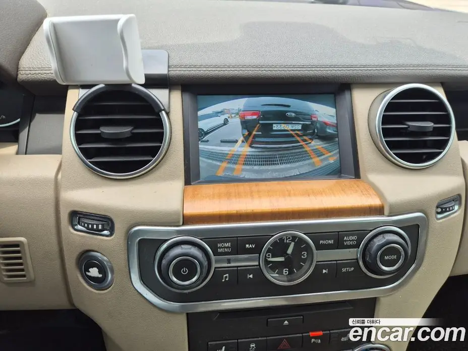 Land Rover Discovery 2013 3.0 автомат (гидро), фото 8