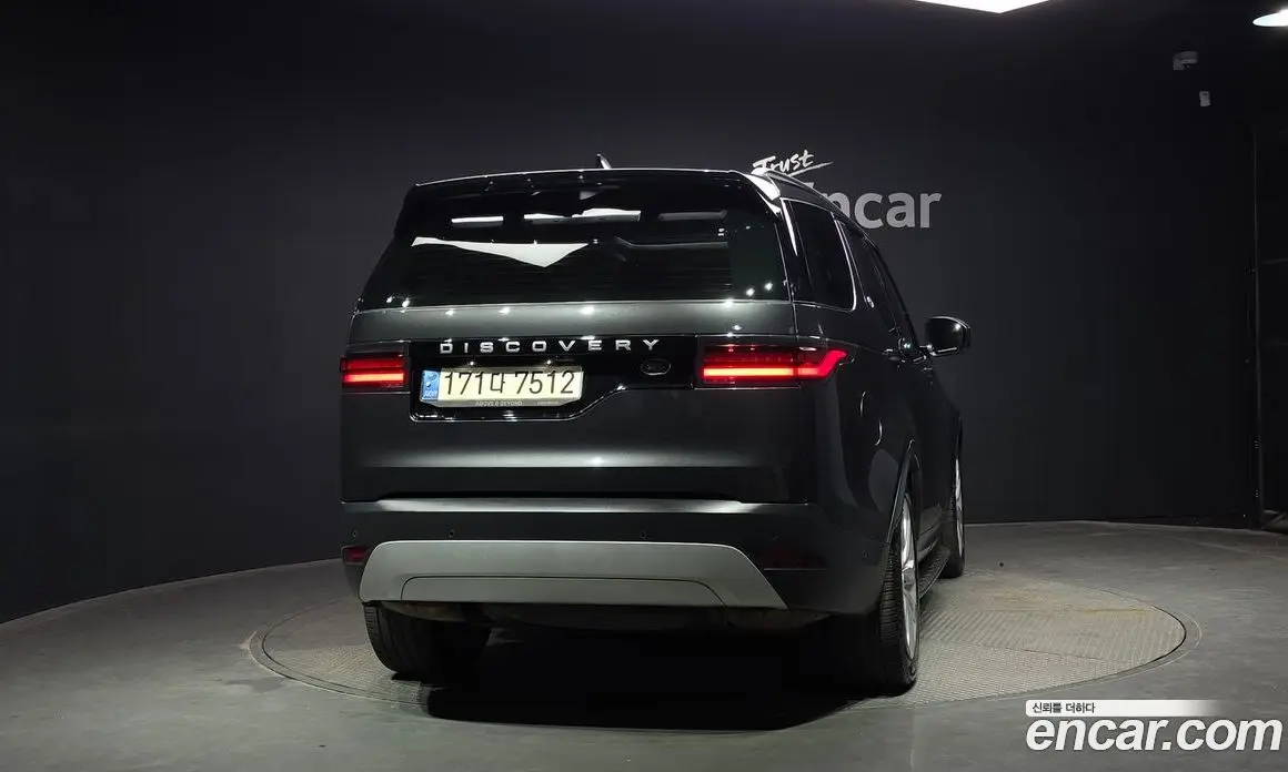 Land Rover Discovery 2022 3.0 автомат (гидро), фото 3