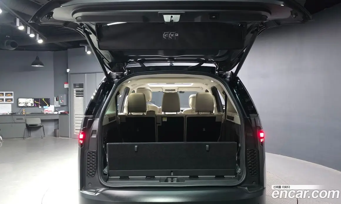 Land Rover Discovery 2022 3.0 автомат (гидро), фото 25