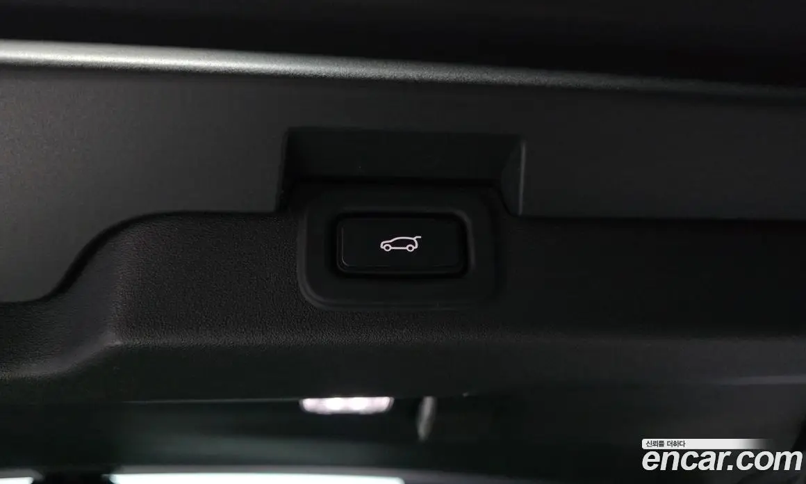 Land Rover Discovery 2022 3.0 автомат (гидро), фото 32