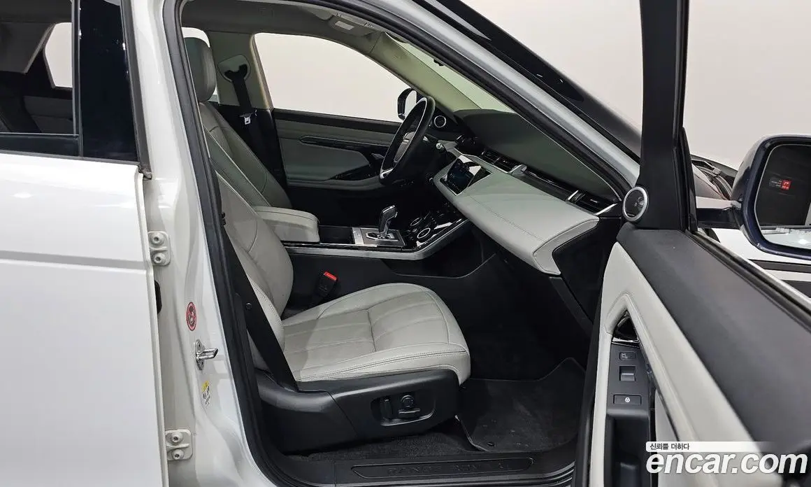 Land Rover Range Rover Evoque 2019 2.0 автомат (гидро), фото 16