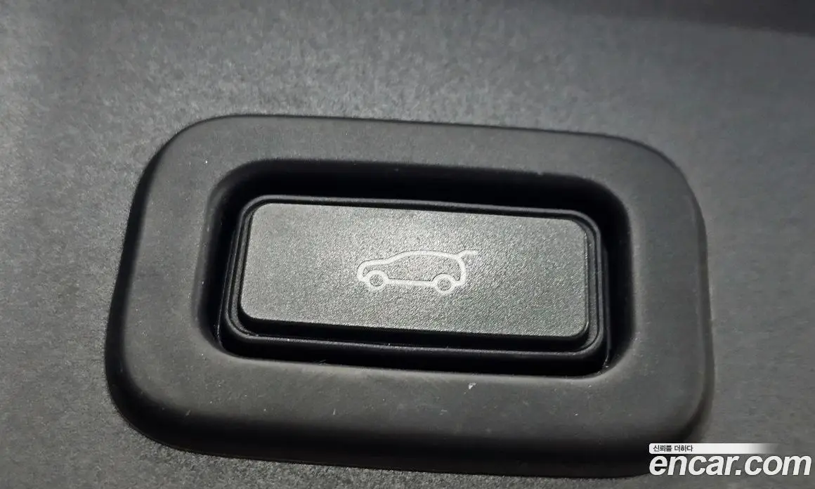 Land Rover Range Rover Evoque 2019 2.0 автомат (гидро), фото 23