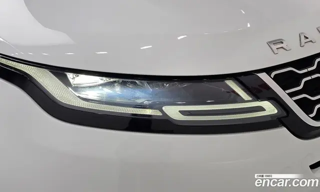 Land Rover Range Rover Evoque 2019 2.0 автомат (гидро), миниатюра 8