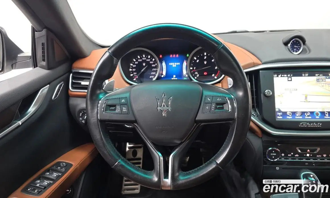 Maserati Ghibli 2016 3.0 автомат (гидро), фото 14 Maserati Ghibli 2016 3.0 автомат (гидро), фото 14