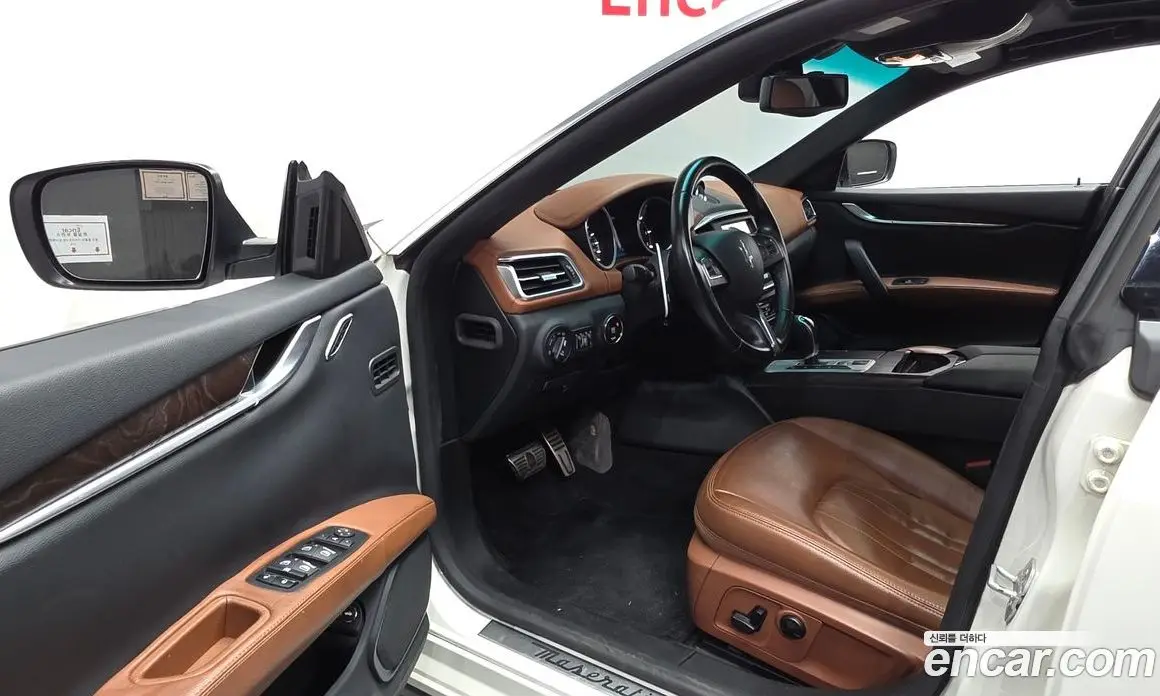 Maserati Ghibli 2016 3.0 автомат (гидро), фото 10 Maserati Ghibli 2016 3.0 автомат (гидро), фото 10