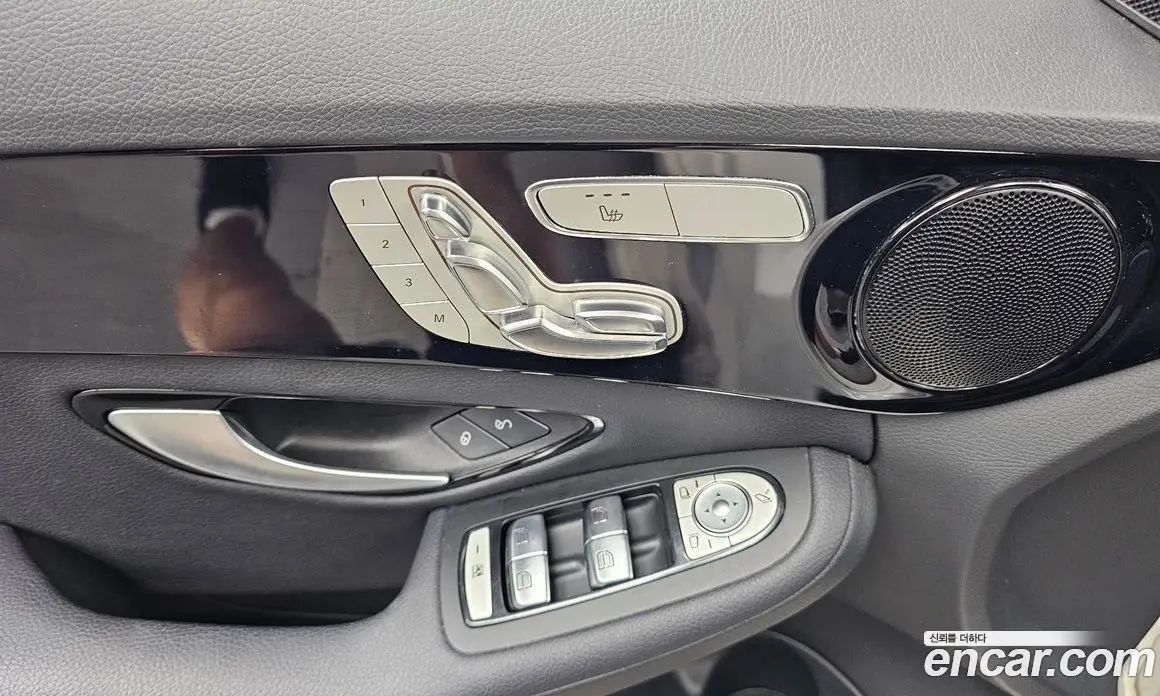Mercedes-Benz C-Class 2018 2.0 автомат (гидро), фото 27