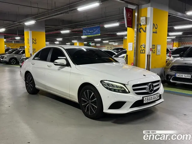 Mercedes-Benz C-Class 2019 2.0 автомат (гидро), миниатюра 3