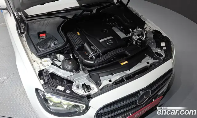 Mercedes-Benz E-Class 2022 2.0 автомат (гидро), миниатюра 6