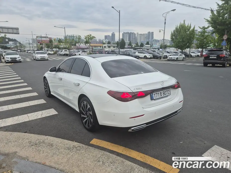 Mercedes-Benz E-Class 2024 2.0 автомат (гидро), фото 7