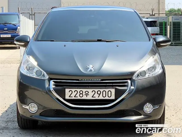 Peugeot 208, 2015, 67 083 км