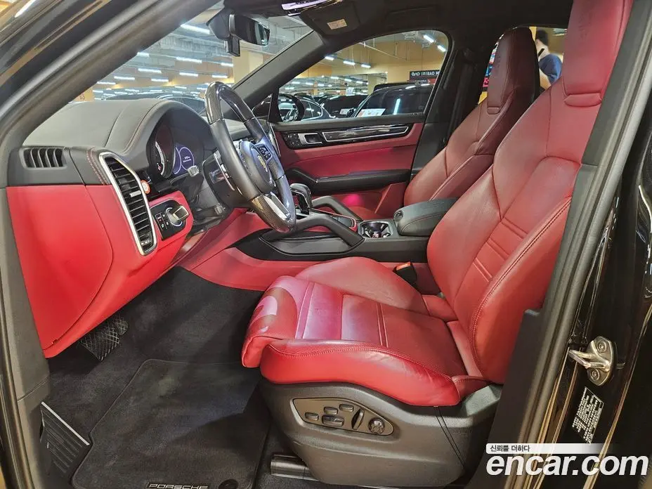 Porsche Cayenne 2023 3.0 автомат (гидро), фото 20