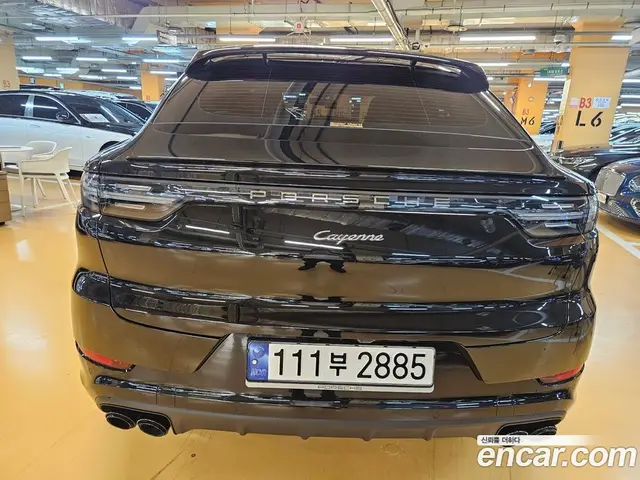 Porsche Cayenne 2023 3.0 автомат (гидро), миниатюра 4