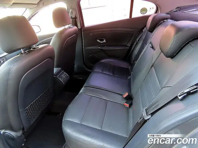 Renault (Samsung) SM3 2018 автомат (гидро), миниатюра 6