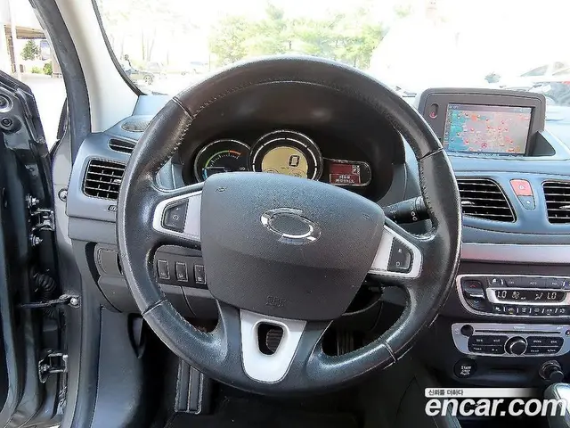 Renault (Samsung) SM3 2018 автомат (гидро), миниатюра 8