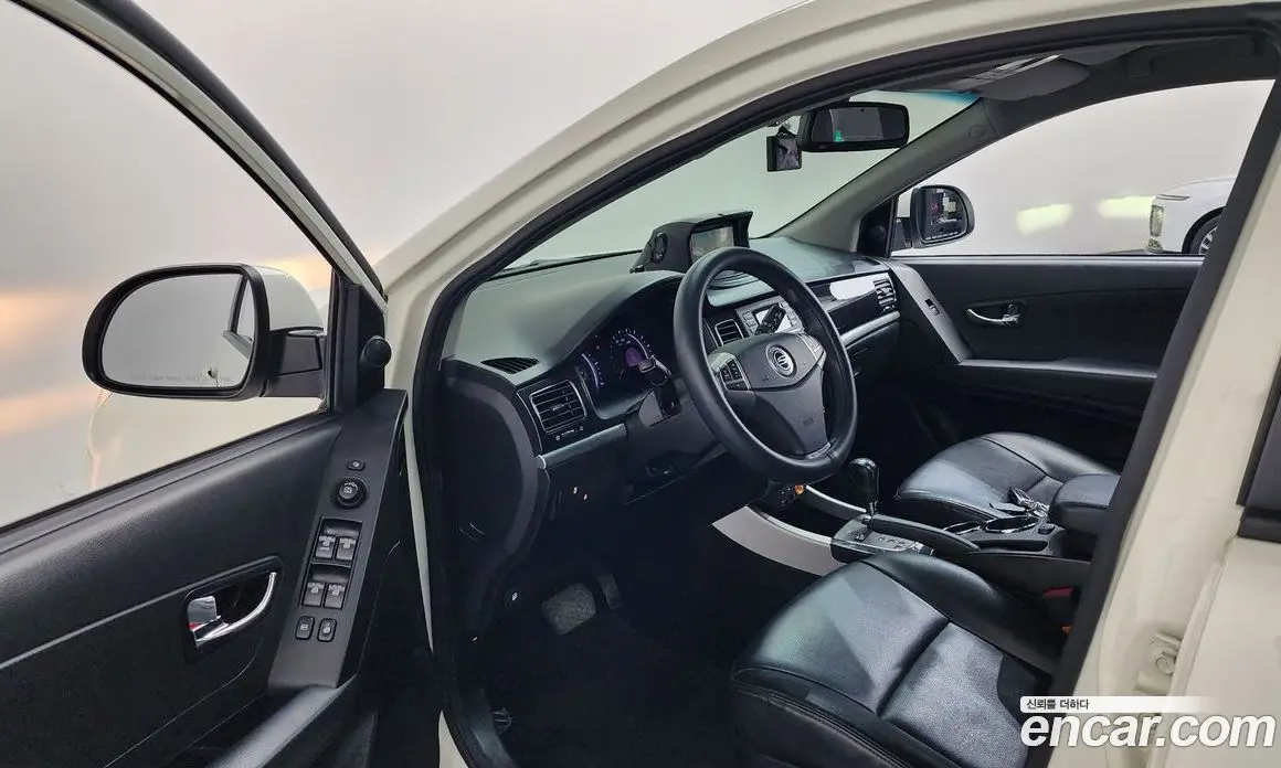 SsangYong Korando 2013 2.0 автомат (гидро), фото 13