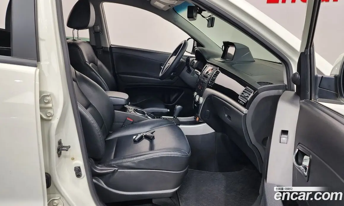 SsangYong Korando 2013 2.0 автомат (гидро), фото 16