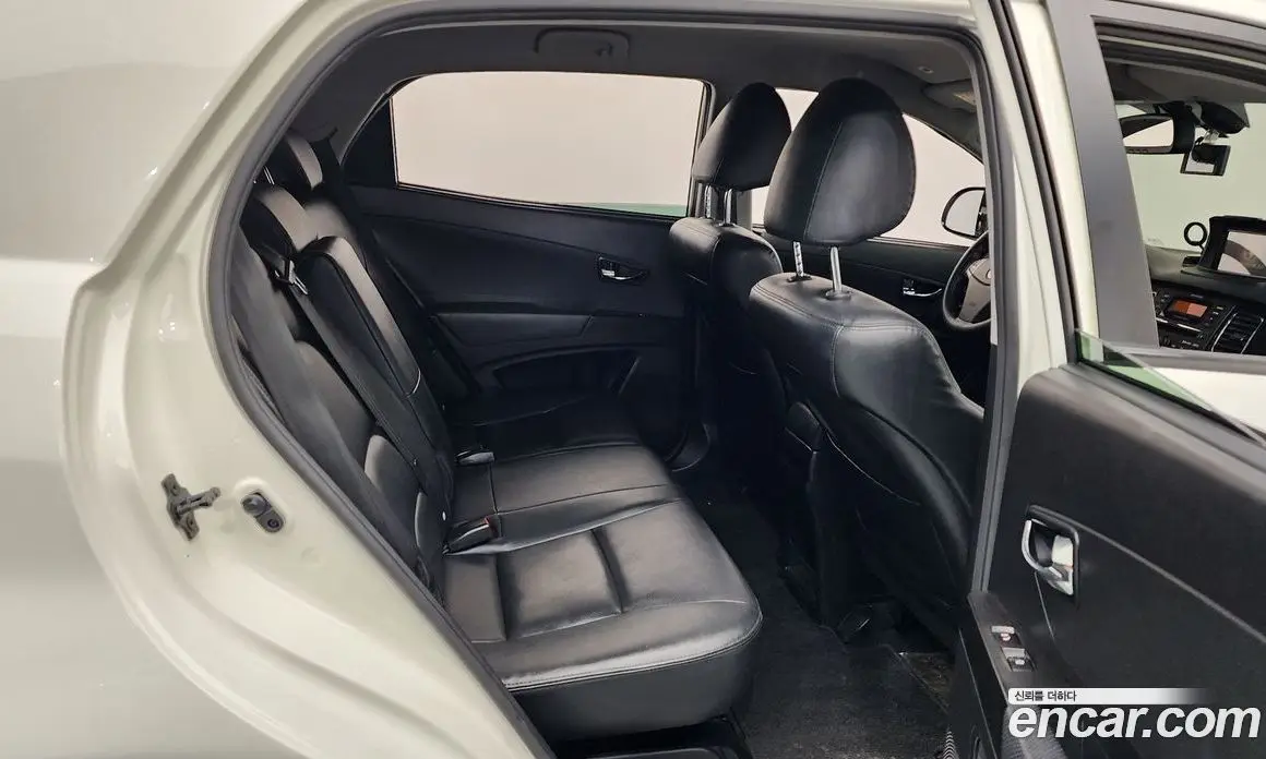 SsangYong Korando 2013 2.0 автомат (гидро), фото 17