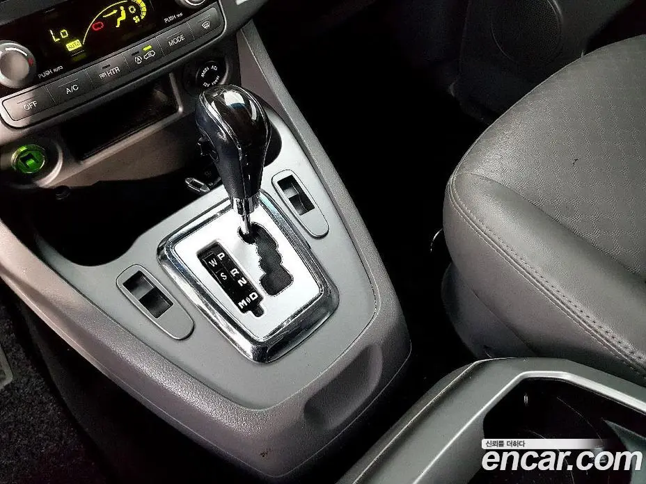 SsangYong Korando 2015 2.2 автомат (гидро), фото 14