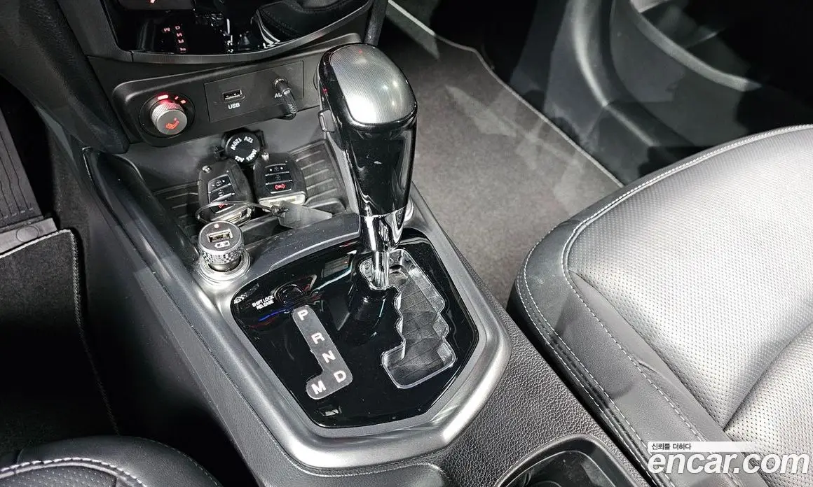 SsangYong TIBOLI 2018 1.6 автомат (гидро), фото 12