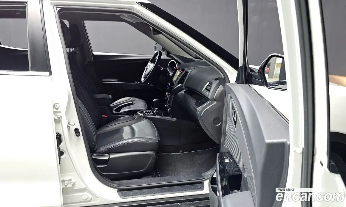 SsangYong TIBOLI 2018 1.6 автомат (гидро), фото 23
