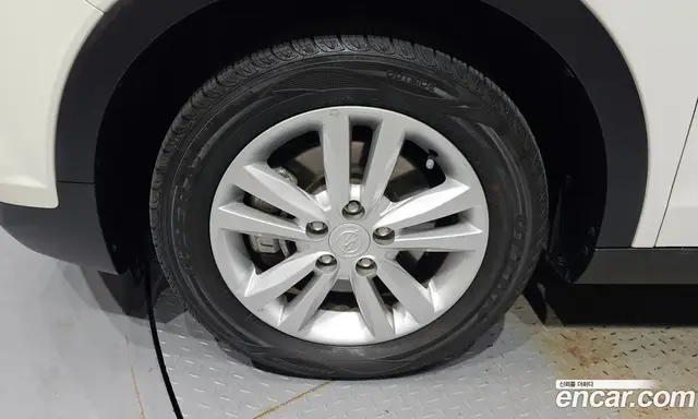 SsangYong TIBOLI 2018 1.6 автомат (гидро), миниатюра 5