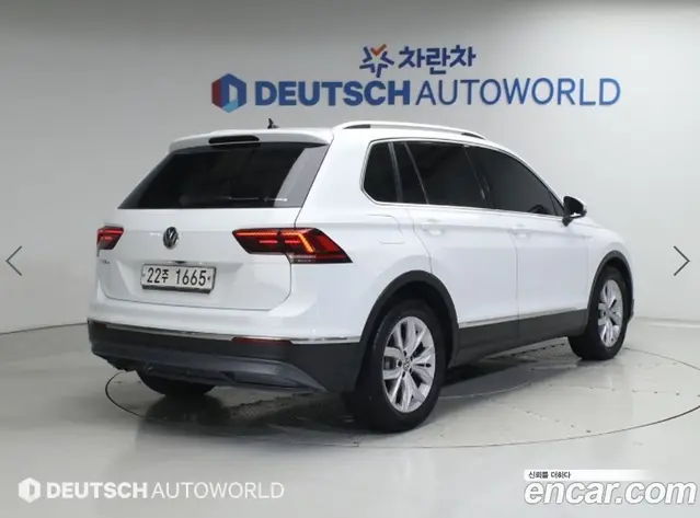 Volkswagen Tiguan 2018 2.0 автомат (гидро), миниатюра 2