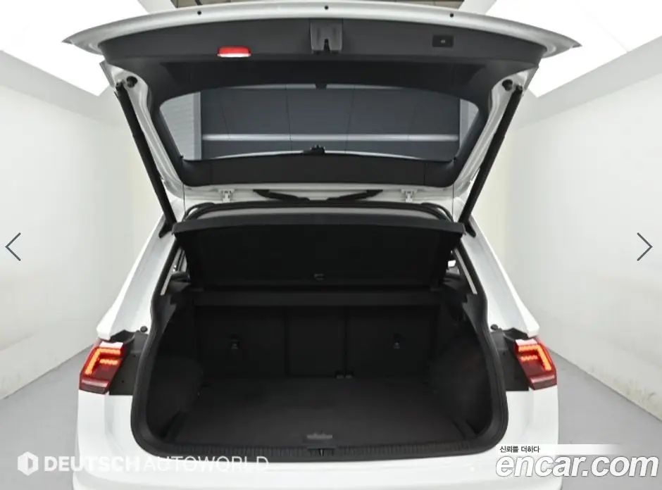 Volkswagen Tiguan 2018 2.0 автомат (гидро), фото 19